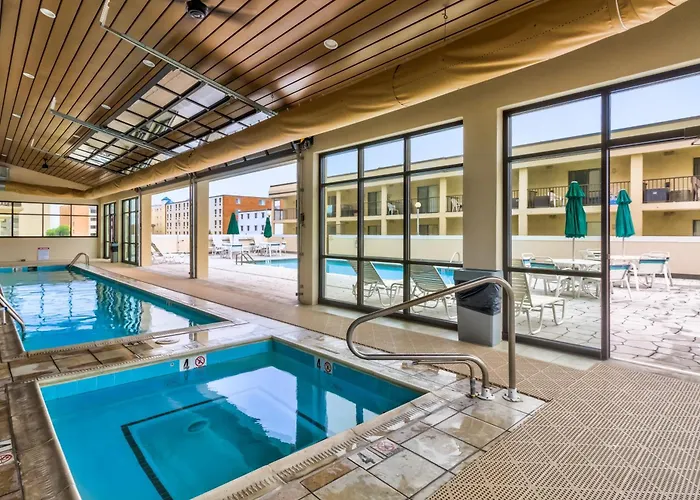 Royal Hawaiian * Ocean Stadt